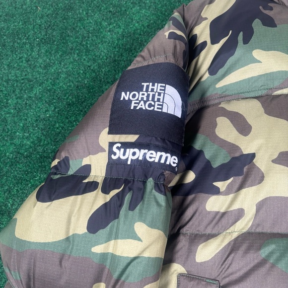 Supreme x The North Face - Split Camo Nuptse Jacket Small - Picture 4 of 9